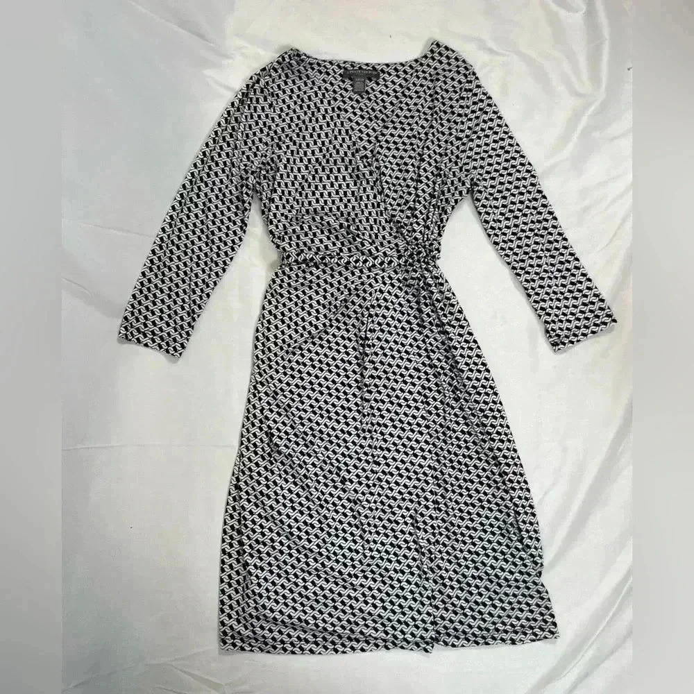 A PEA IN THE POD Womens Size Small Black & White Wrap Maternity Dress‎